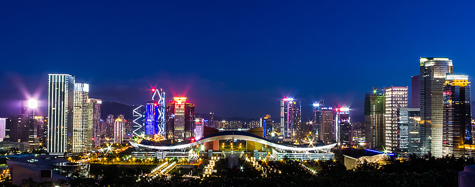 以为中心，服务客户至上